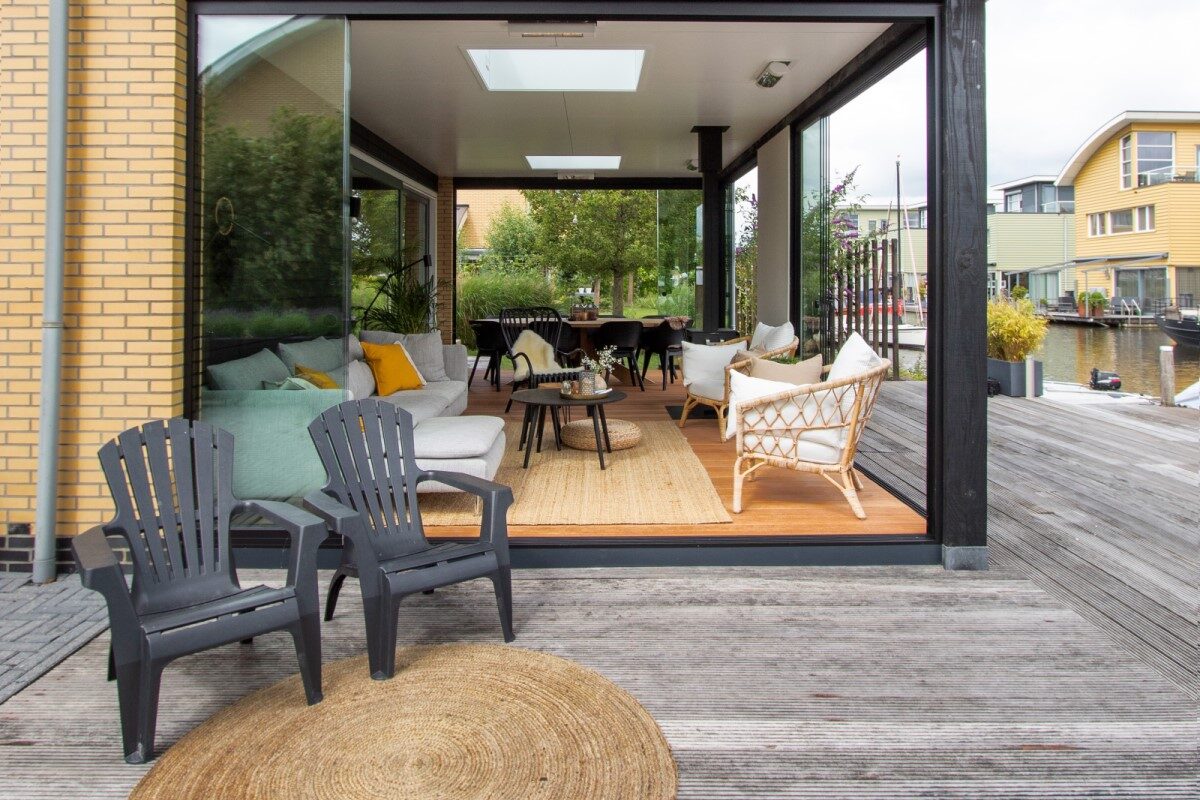 Een houten veranda op maat voor elke smaak